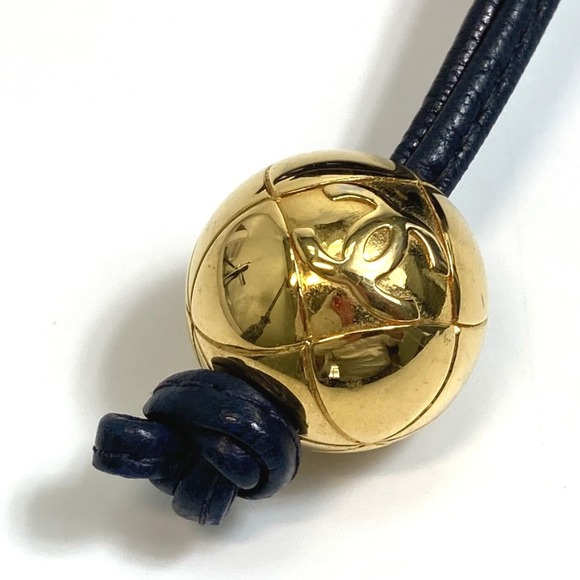 CHANEL Blue Shoulder Bag - Picture 15 of 16